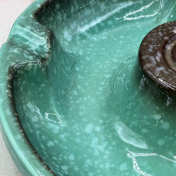 Vintage The Hyde Park No. 1900 Green Glaze Ceramic Weighted Ashtray 1940-1950 - Picture 4 of 10